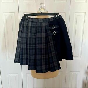 Hot Topic Plaid Goth Punk Rock Metal Mini 90s Y2K Skirt Women’s Size Medium